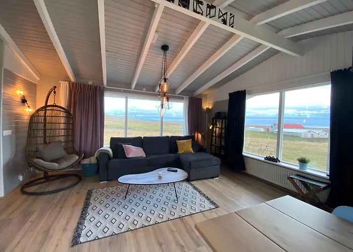 Natthagi Luxury Cottage